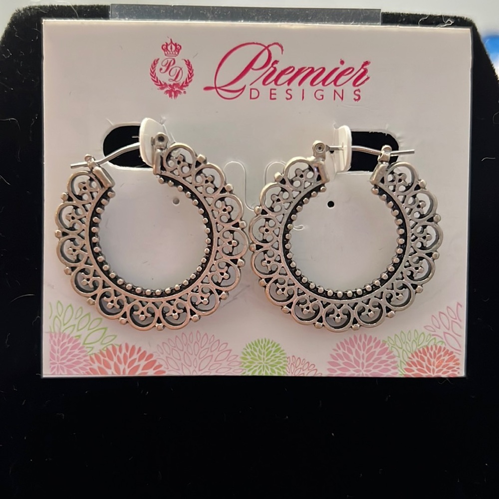 Premier Designs Chantilly Earrings